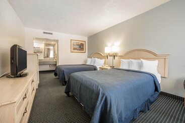 هتل Quality Inn