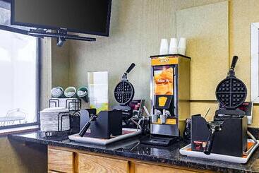 هتل Travelodge By Wyndham Rapid City/black Hills