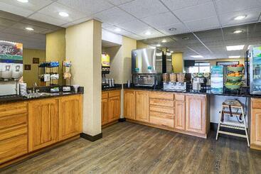 هتل Travelodge By Wyndham Rapid City/black Hills