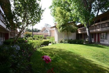 هتل Red Roof Inn San Dimas  Fairplex