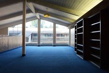 هتل Red Roof Inn San Dimas  Fairplex