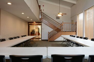 هتل Red Roof Inn San Dimas  Fairplex