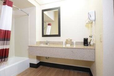 هتل Red Roof Inn San Dimas  Fairplex