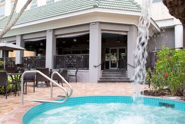 هتل Rosen Plaza