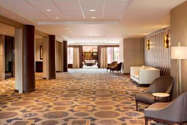 هتل Sheraton Laguardia East
