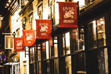 酒店 Swans Brewery, Pub &