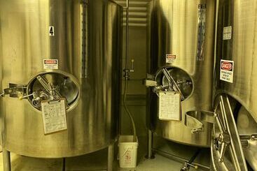 酒店 Swans Brewery, Pub &