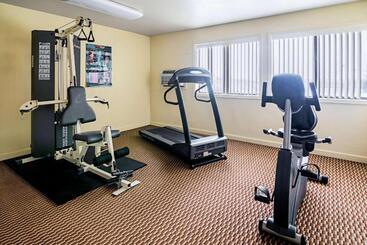 هتل Travelodge By Wyndham Rapid City/black Hills