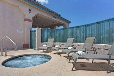 מוטל Super 8 By Wyndham Tucson Downtown Convention Center