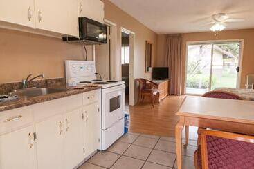 Okanagan Seasons Resort