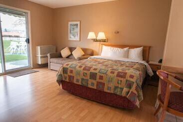 Okanagan Seasons Resort