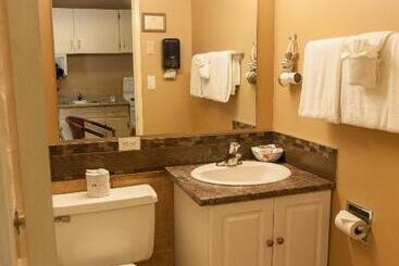 Okanagan Seasons Resort