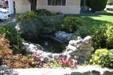Okanagan Seasons Resort