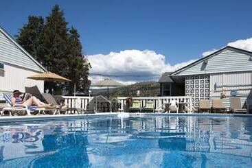 Valley Star Motel