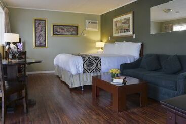 Valley Star Motel