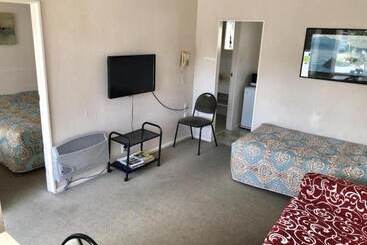 Blue Seas Motel