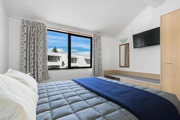 هتل Amity Serviced Apartments