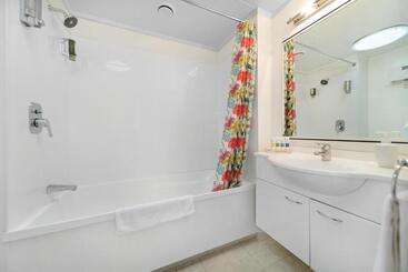 هتل Amity Serviced Apartments
