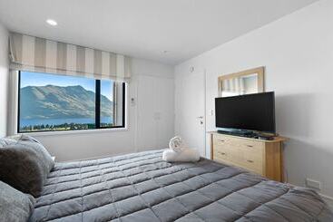هتل Amity Serviced Apartments