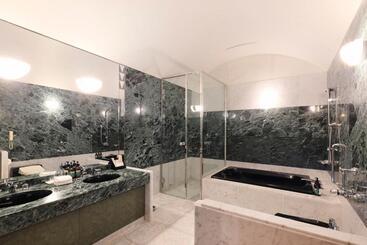 هتل Ana Crowne Plaza Kobe, An Ihg