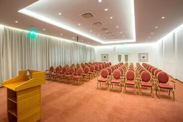 Отель Cavo Maris Beach
