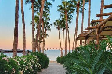 Отель Cavo Maris Beach