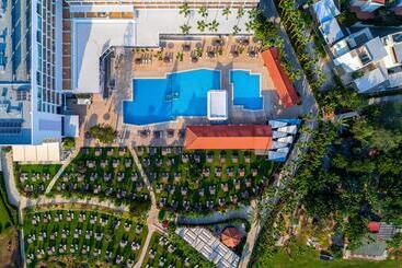 Отель Cavo Maris Beach