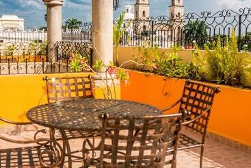 هتل Colonial De Merida