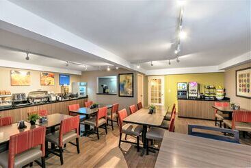 هتل Comfort Inn