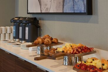 هتل Courtyard By Marriott Kitchener