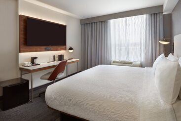 هتل Courtyard By Marriott Kitchener
