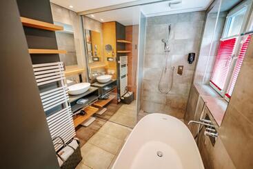 هتل Eden Wellness