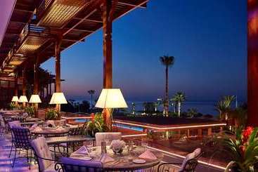 هتل Four Seasons