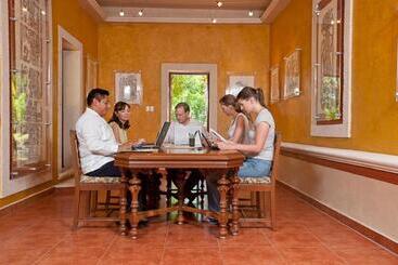 هتل Hacienda Chichen Resort And Yaxkin Spa
