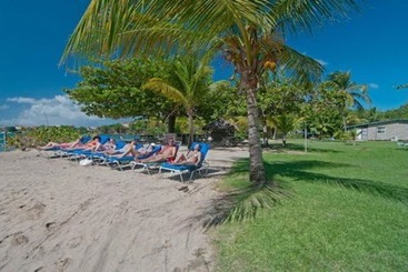 هتل Lance Aux Epines Cottages