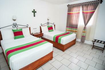 هتل Los Olivos Spa
