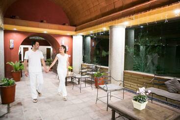 هتل Los Olivos Spa