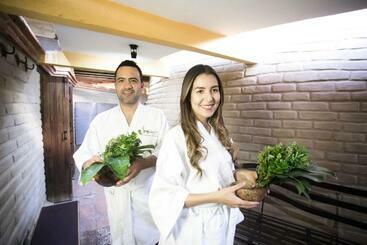 هتل Los Olivos Spa