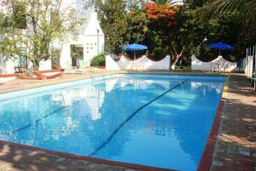 هتل Los Olivos Spa