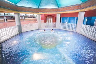 هتل Los Olivos Spa