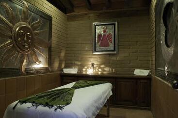 هتل Los Olivos Spa