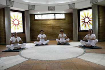 هتل Los Olivos Spa