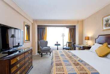 هتل Park Plaza Santiago