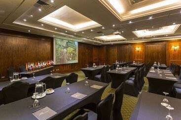 هتل Park Plaza Santiago