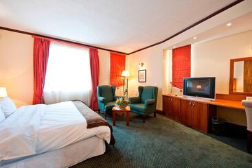 Protea Hotel By Marriott Windhoek Furstenhof