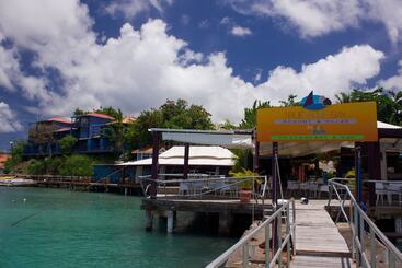 هتل True Blue Bay Resort