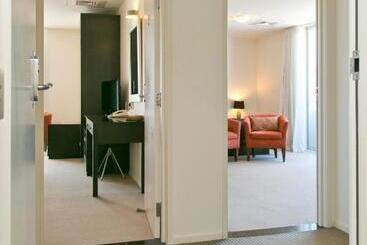 مُتل The Reef Resort