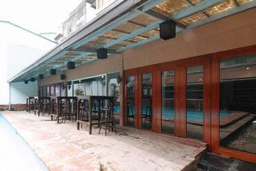 Arzo Hotel Manila