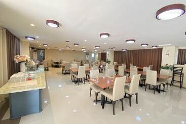 Arzo Hotel Manila