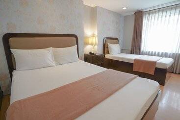 Arzo Hotel Manila